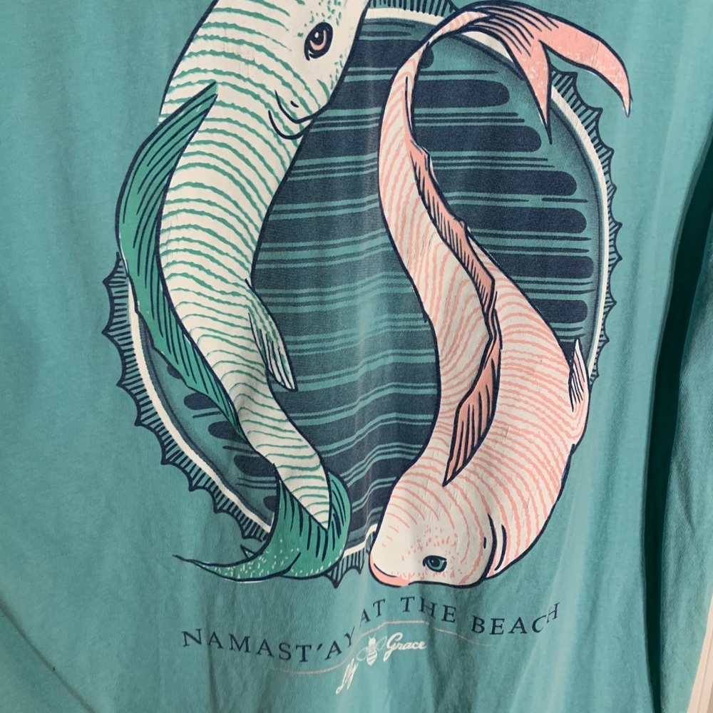 Lily Grace Beach Tshirt M